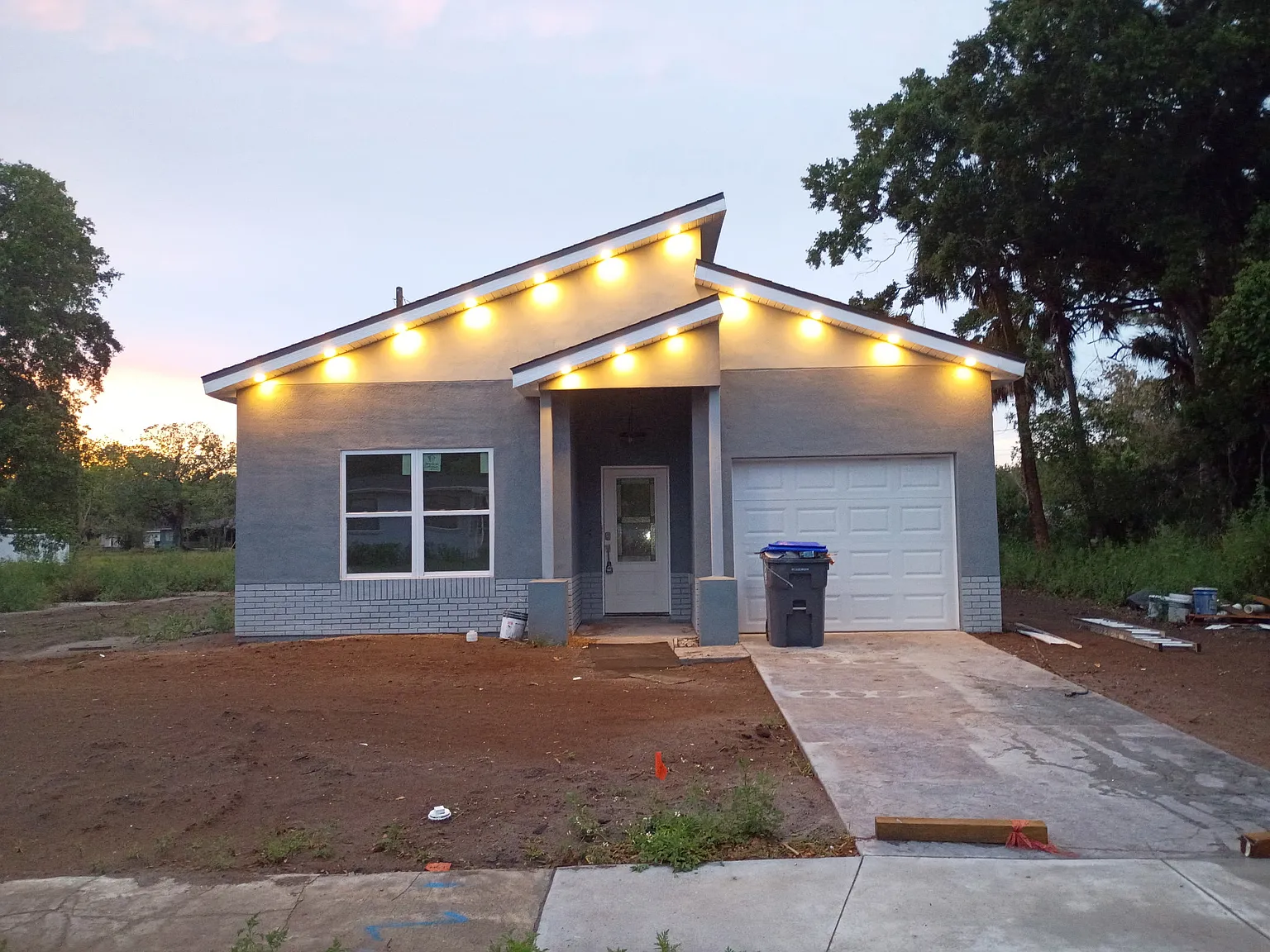 3 bed, 1500 sqft, $2,200 — Photo 3