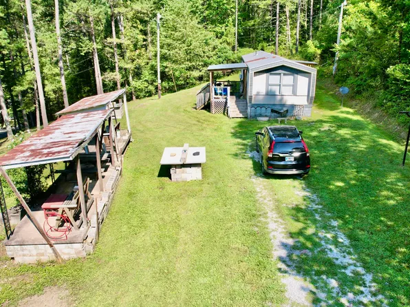 1837 Jacks Branch Rd, Manchester, KY 40962