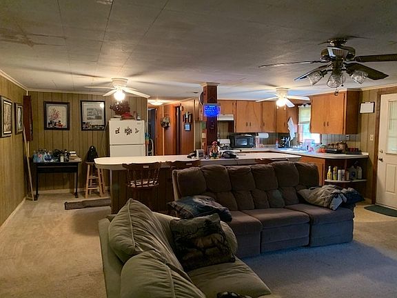2nd image of 624 Meyers Ln