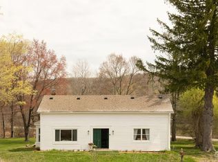 50 Lockwood Rd, Craryville, NY 12521