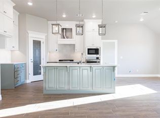 645 Straight St, Guthrie, OK 73044
