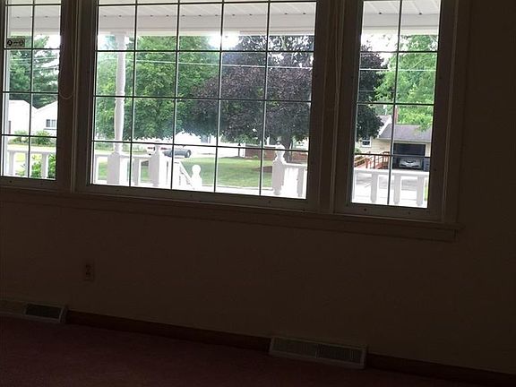 5th image of 3672 Polley Dr