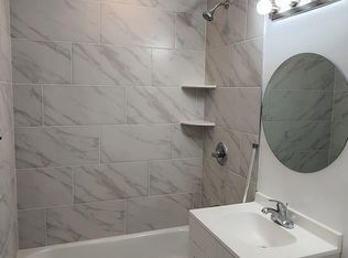 412 68th St APT 6, Guttenberg, NJ 07093