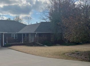 908 W Linden St, Rogers, AR 72756