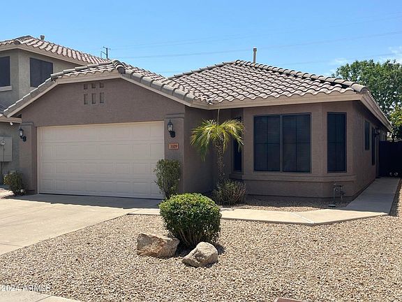 2nd image of 3329 E Blackhawk Dr