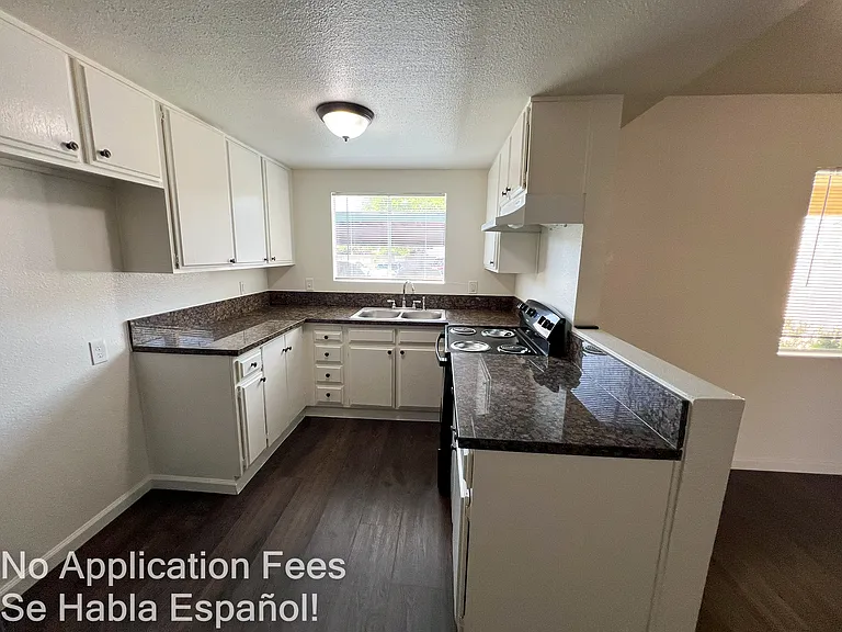 1454 Pumalo St #5 — Photo 3