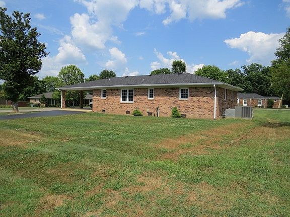 2nd image of 1201 Stewart Dr