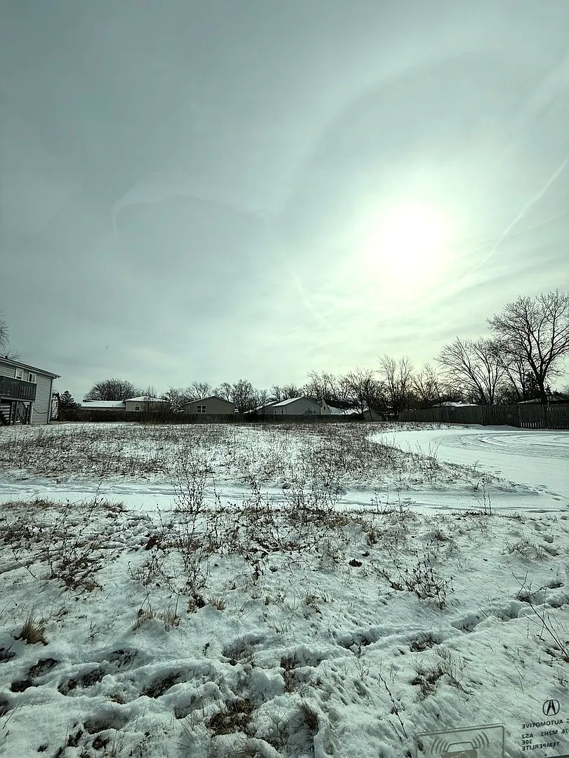 608 Sullivan Ln photo 1