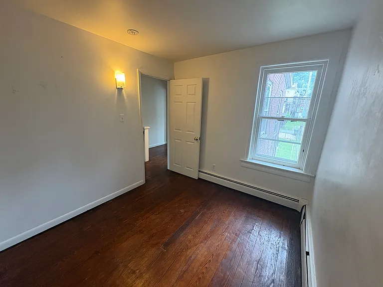 231 Charles St — Photo 11