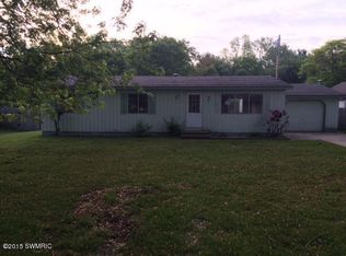 3434 Algonquin Dr, Norton Shores, MI