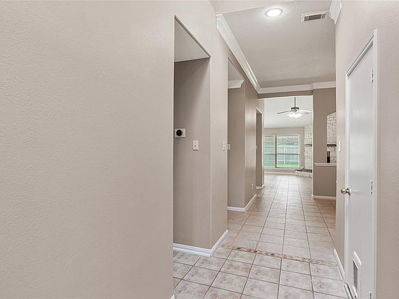 3rd image of 4118 Heart Grove Dr
