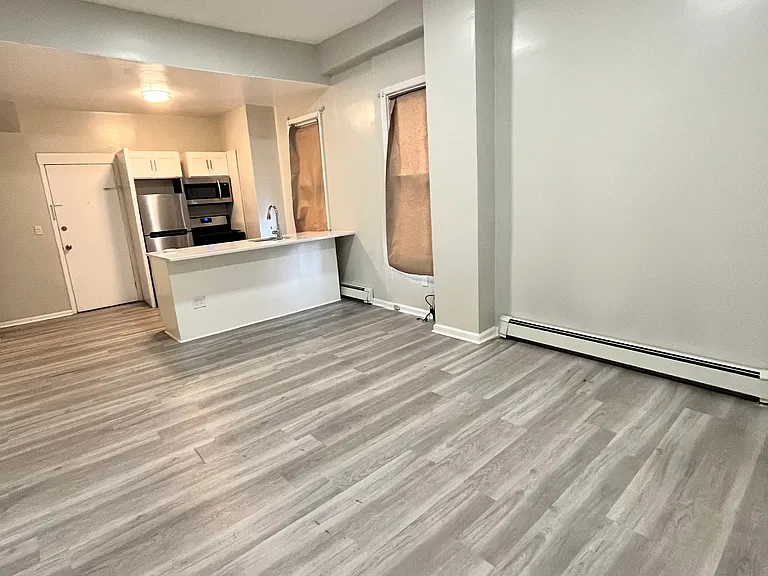 218 Bowers St #4 — Photo 4