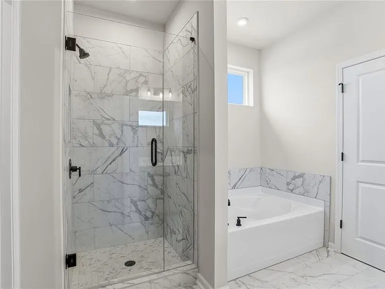 142 Henley St W #11 — Photo 18