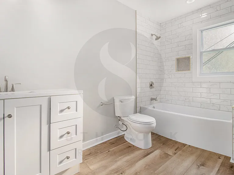 2130 Belhaven Ln SE — Photo 12