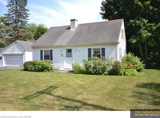 102 Leighton Rd, Falmouth, ME 04105