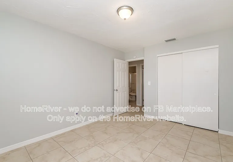 1628 Arizona Ave NE — Photo 14