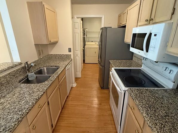 120 Carrington Ln APT 207, Loveland, OH 45140