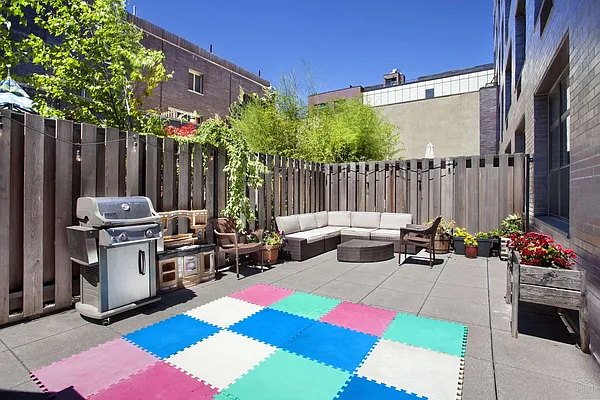 Rented by Halstead Real Estate | media 29