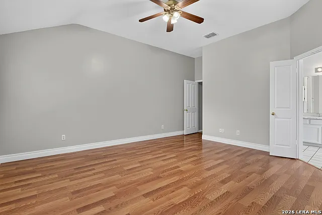 6635 Shady Bend Dr — Photo 20