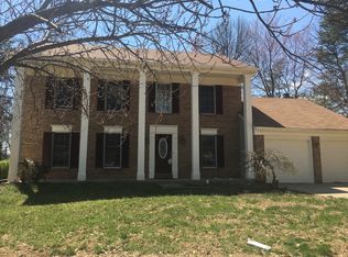 8421 Hunt Valley Dr, Vienna, VA 22182