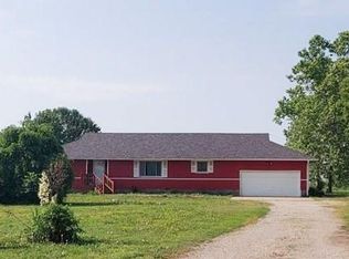175 W 660th Ave, Girard, KS 66743
