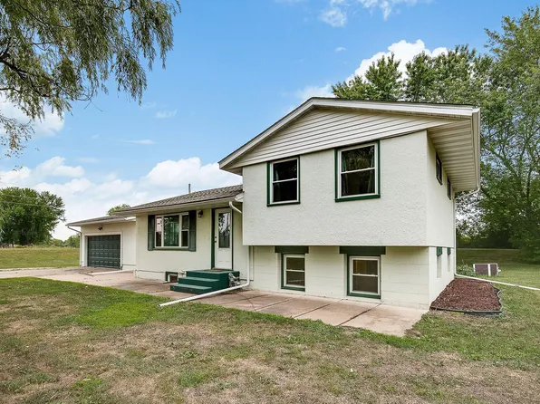 5261 165th St N, Hugo, MN 55038