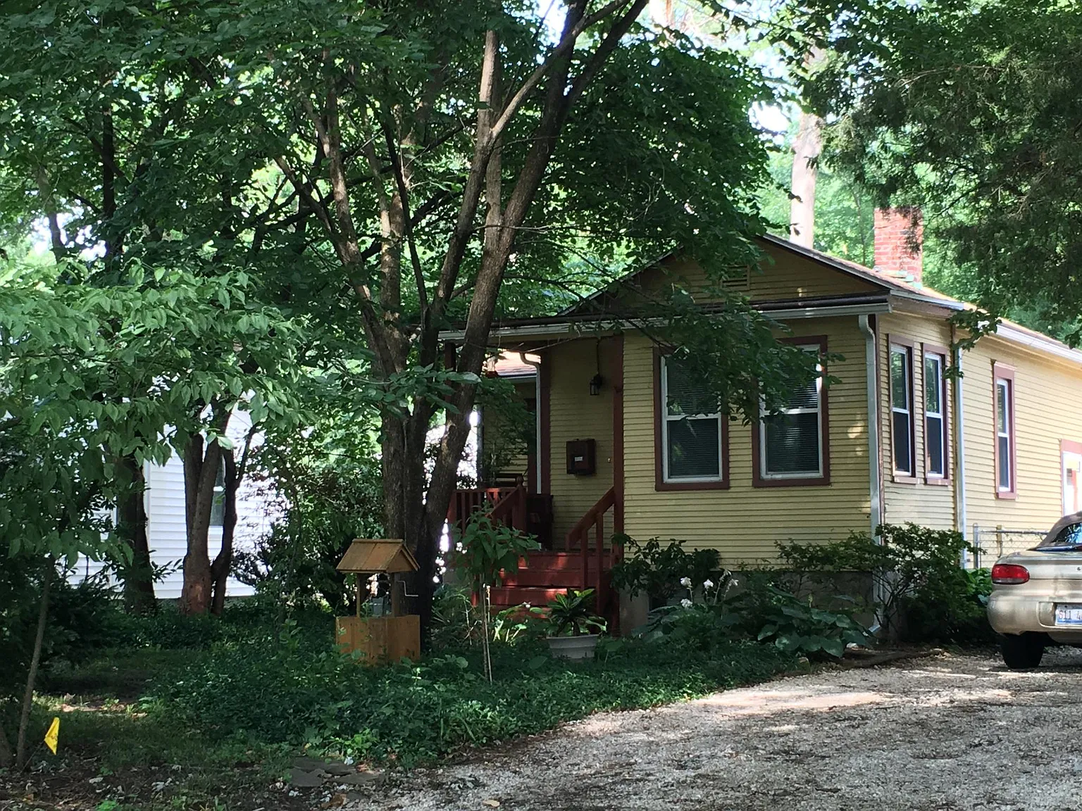 1010 S Lynn St photo 1