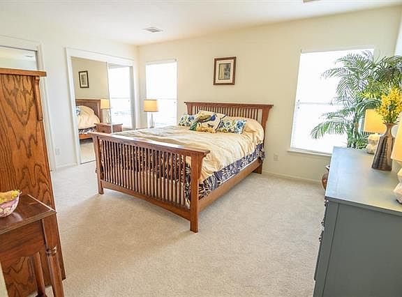 5th image of 6020 NE Kensington Ct
