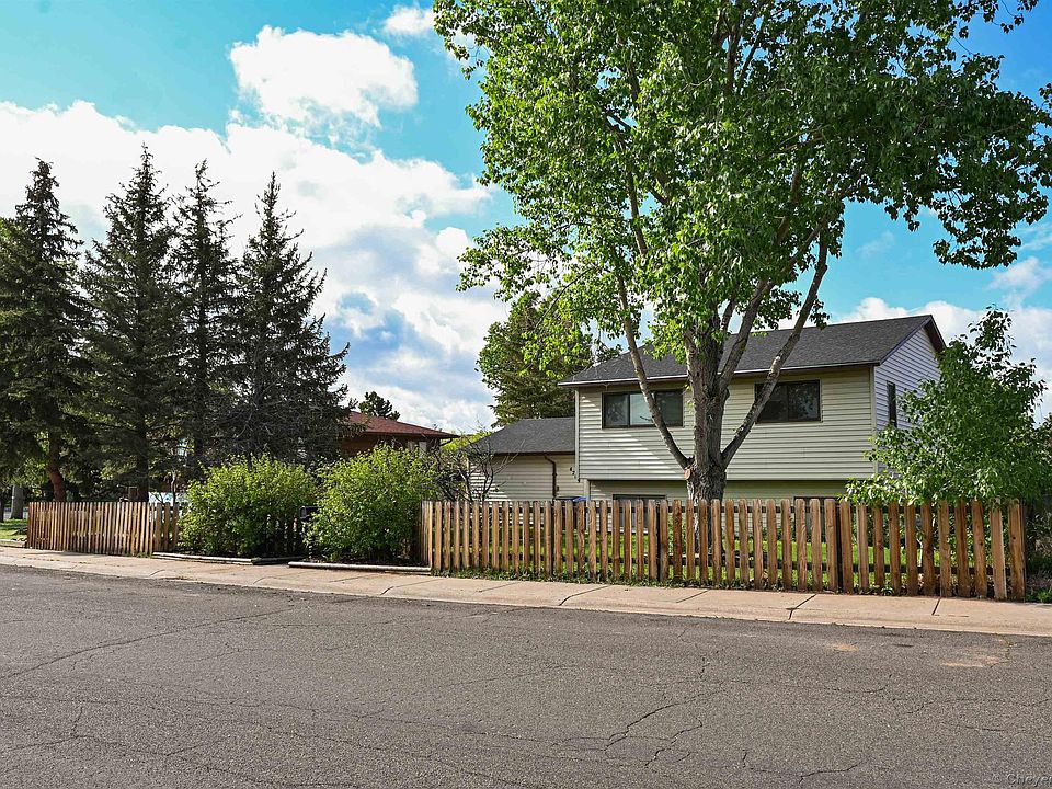 1st image of 4209 E Cheyenne Dr