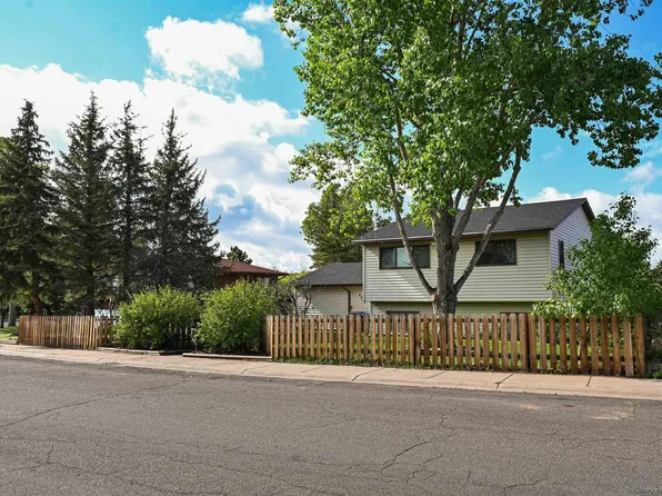 4209 E Cheyenne Dr, Laramie, WY 82072