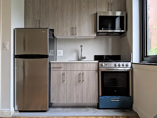 Rented by Citi Habitats | media 12