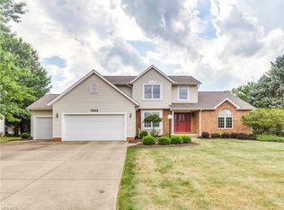 7969 Vanderbilt Dr NW, North Canton, OH 44720