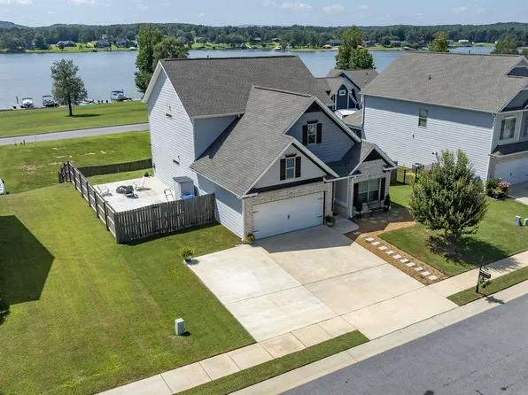 3175 Boardwalk Ln, Pell City, AL 35128