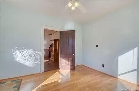 5th image of 15 Webster St