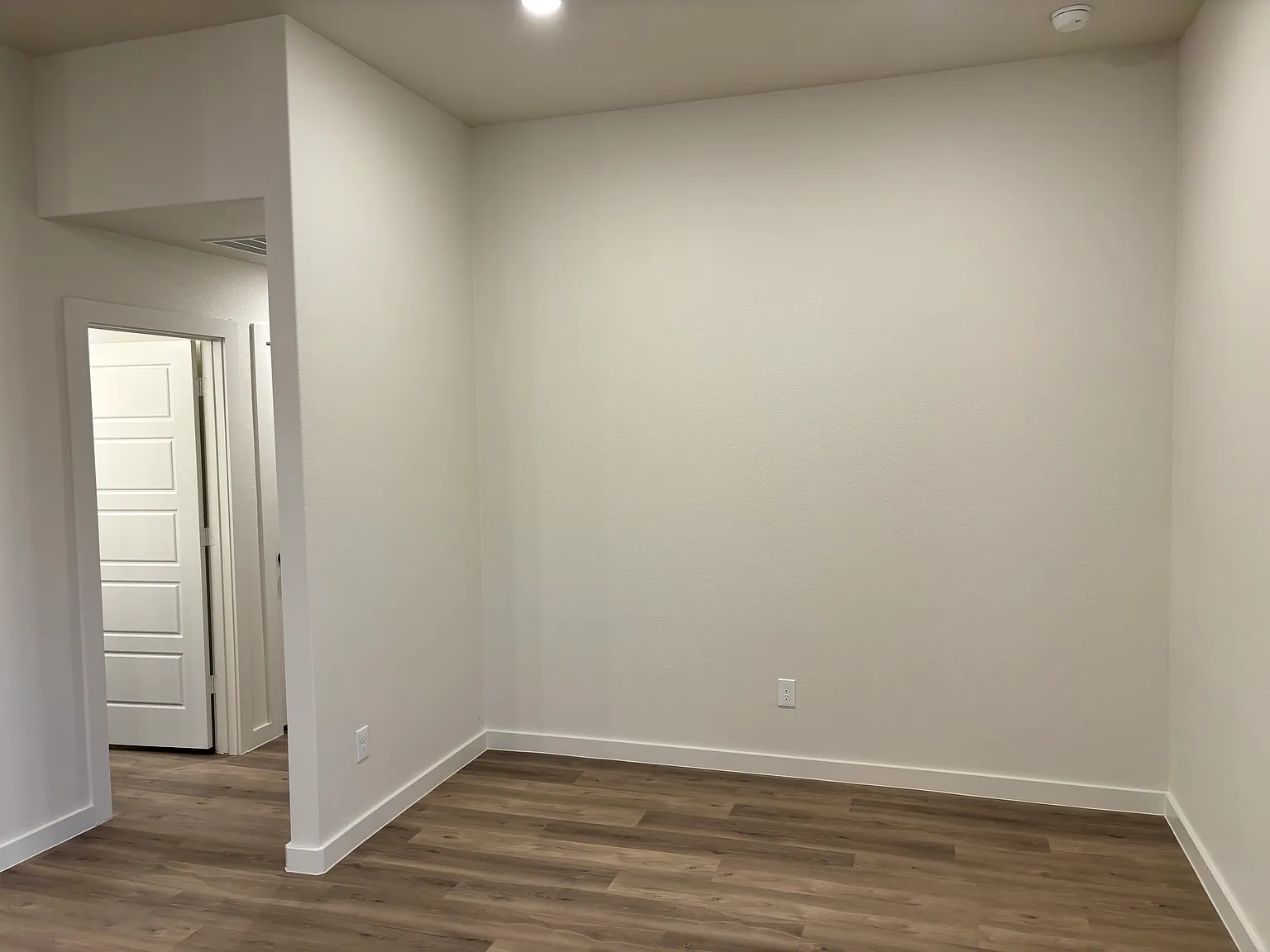 3 bed, 1450 sqft, $1,650 — Photo 4