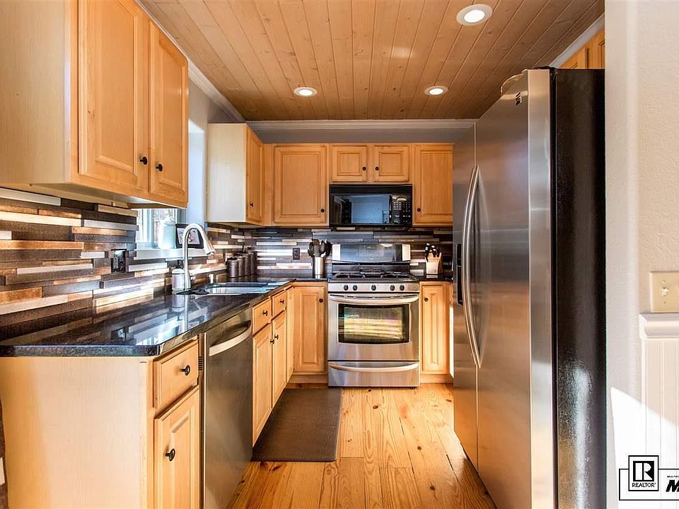 1st image of 3005 Village Dr Unit 4