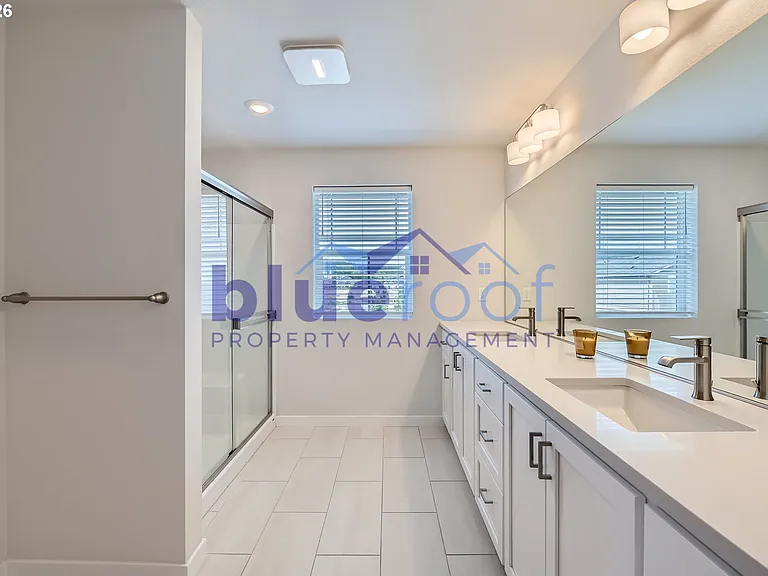 12935 SW Tabor Ter — Photo 9