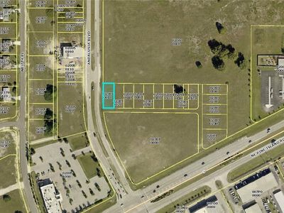 903 NE Pine Island Rd, Cape Coral, FL, 33909