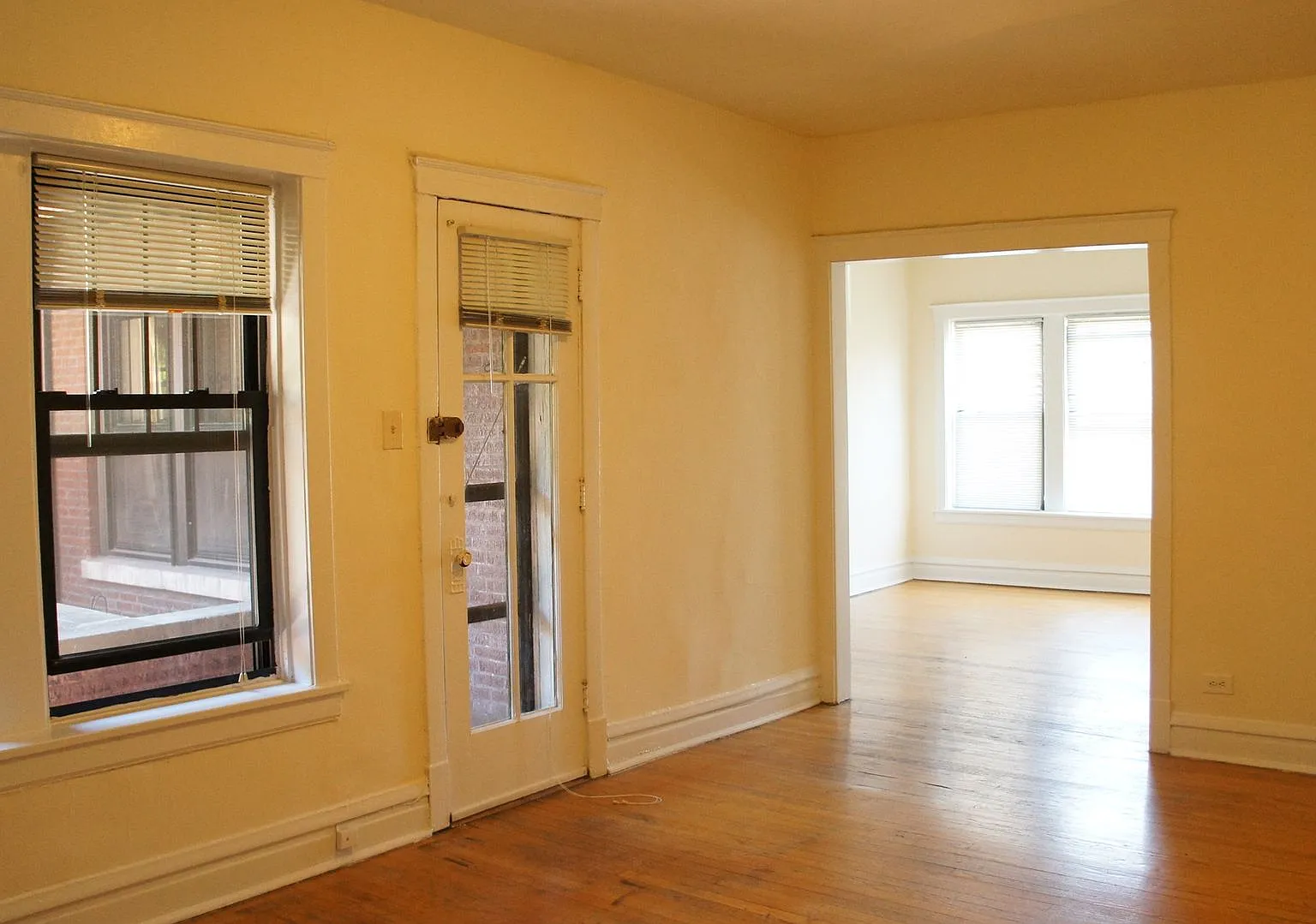 2516 N. Kedzie LP — Photo 2