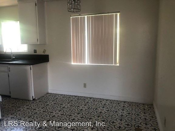 4th image of 322 Laveta Ter APT 2