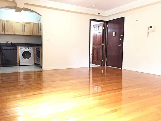 Rented by Ian Alexander Realty Group LLC | media 11