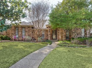 16727 Dundrennan Ln, Dallas, TX 75248