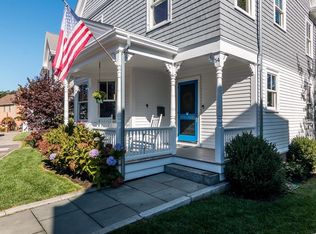 14 North St, Manchester, MA 01944