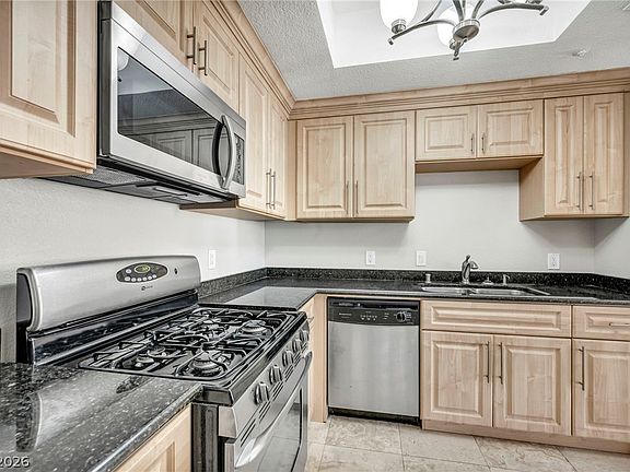 5th image of 220 E Flamingo Rd Unit 302