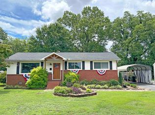 210 Cannon Ave, Greer, SC 29651