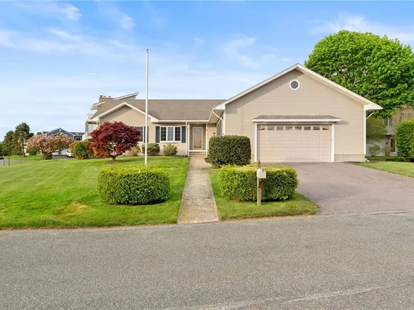6 Windward Cir, Narragansett, RI 02882