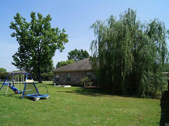 3rd image of 2 S Shamsie Dr