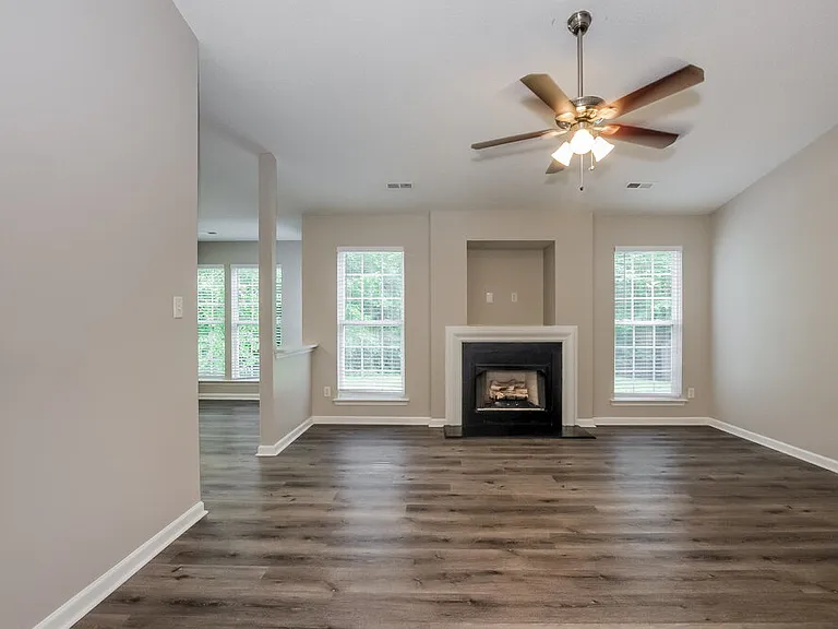 5410 Starflower Dr — Photo 7