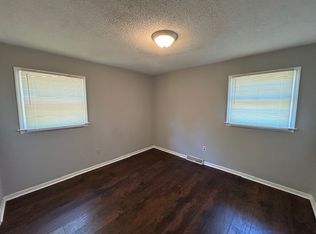 8 Kelly Dr, Seneca, SC 29678