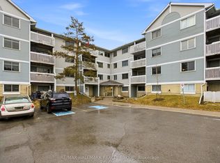 218 Viewmount Dr #216, Ottawa, ON K2E 7X5